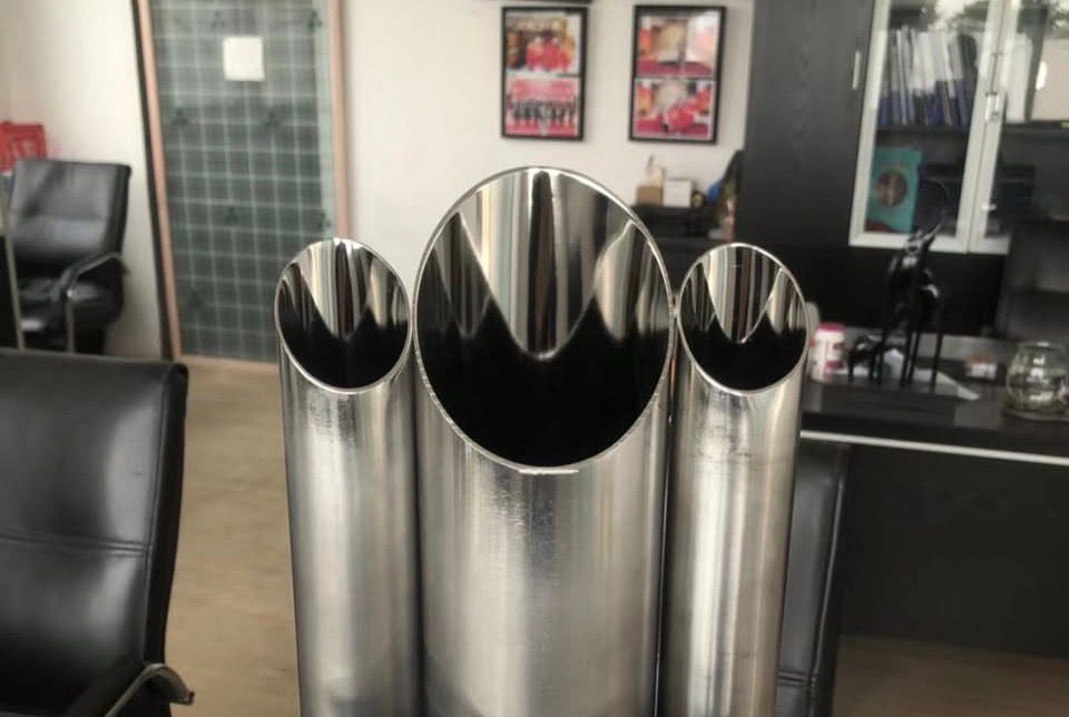 Sanitary vs Hygienic Stainless Steel Tubes: Key Differences Every Food & Pharma Manufacturer Must Know